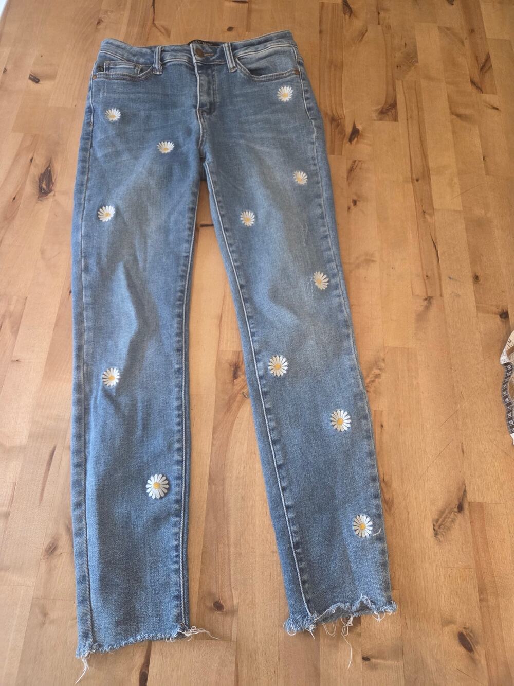 Judy Blue Floral Daisy Print High Rise Skinny Jeans 7 / 28 Excellent Condition